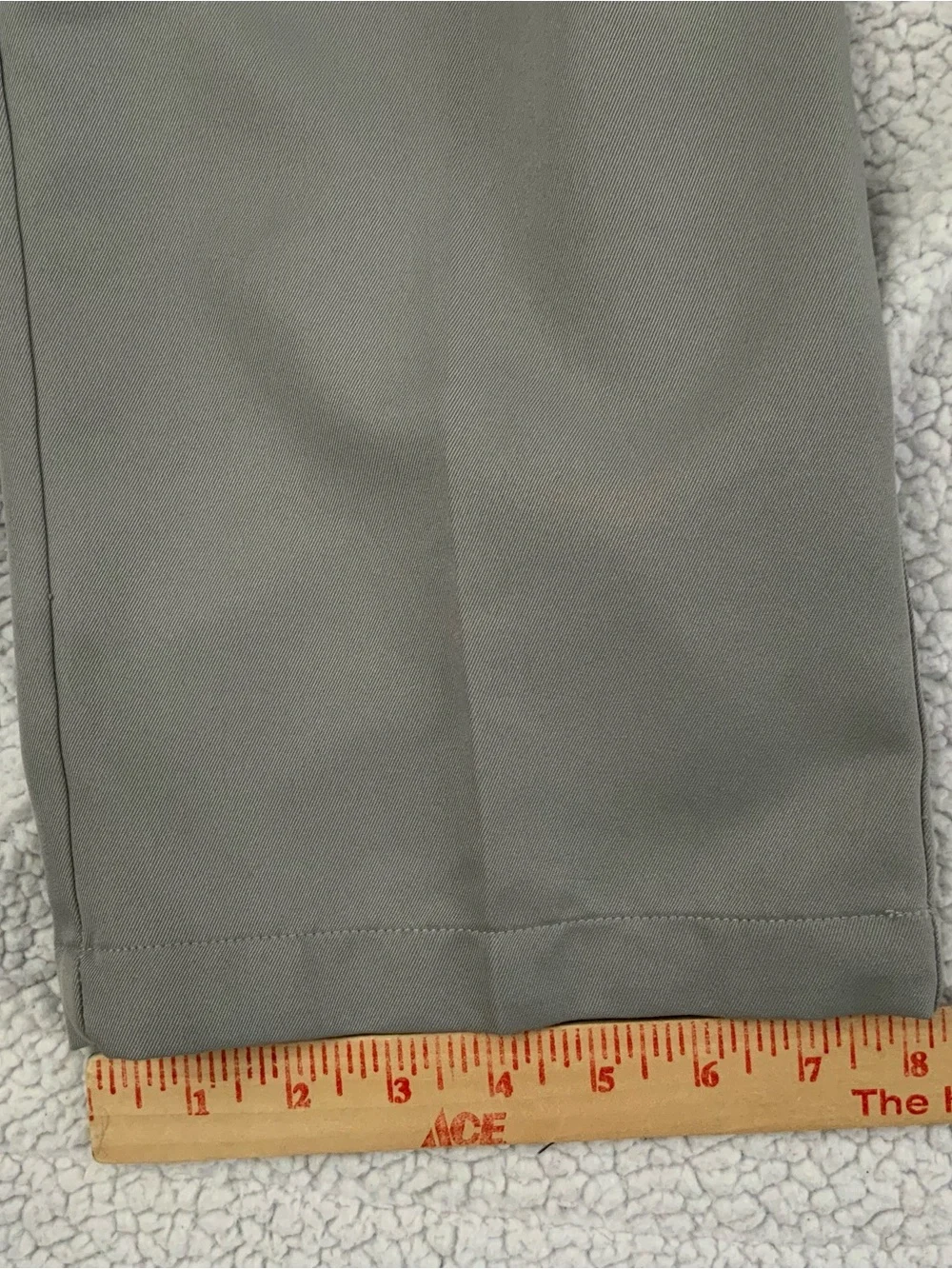 IZOD Golf Pants Men’s 36x32 Gray Pockets Flat Front Straight Leg Athletic
